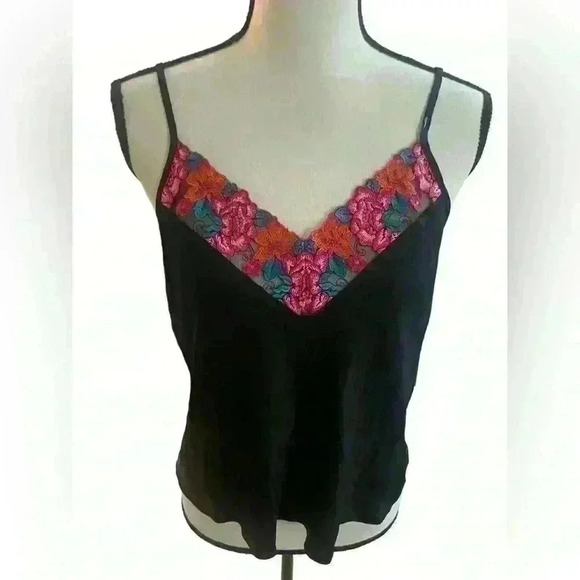 INC Embroidery Tank NWT - Picture 1 of 4